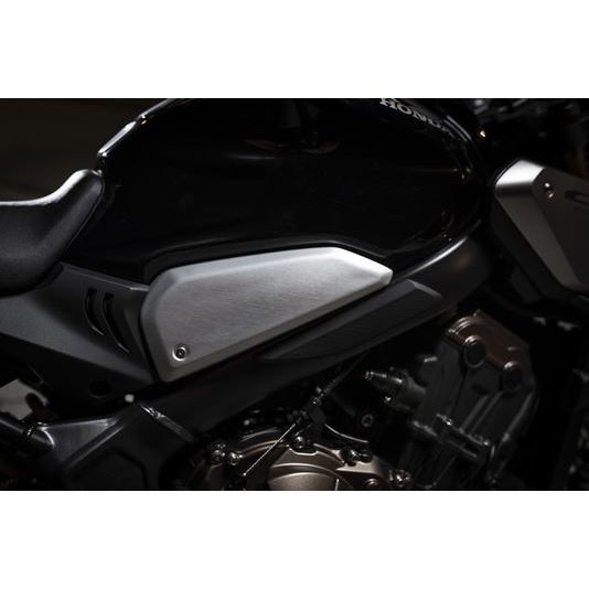 Honda CB650R Sidopanel Alu