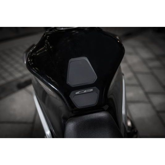 Honda CB650R Tankpads mitten CB