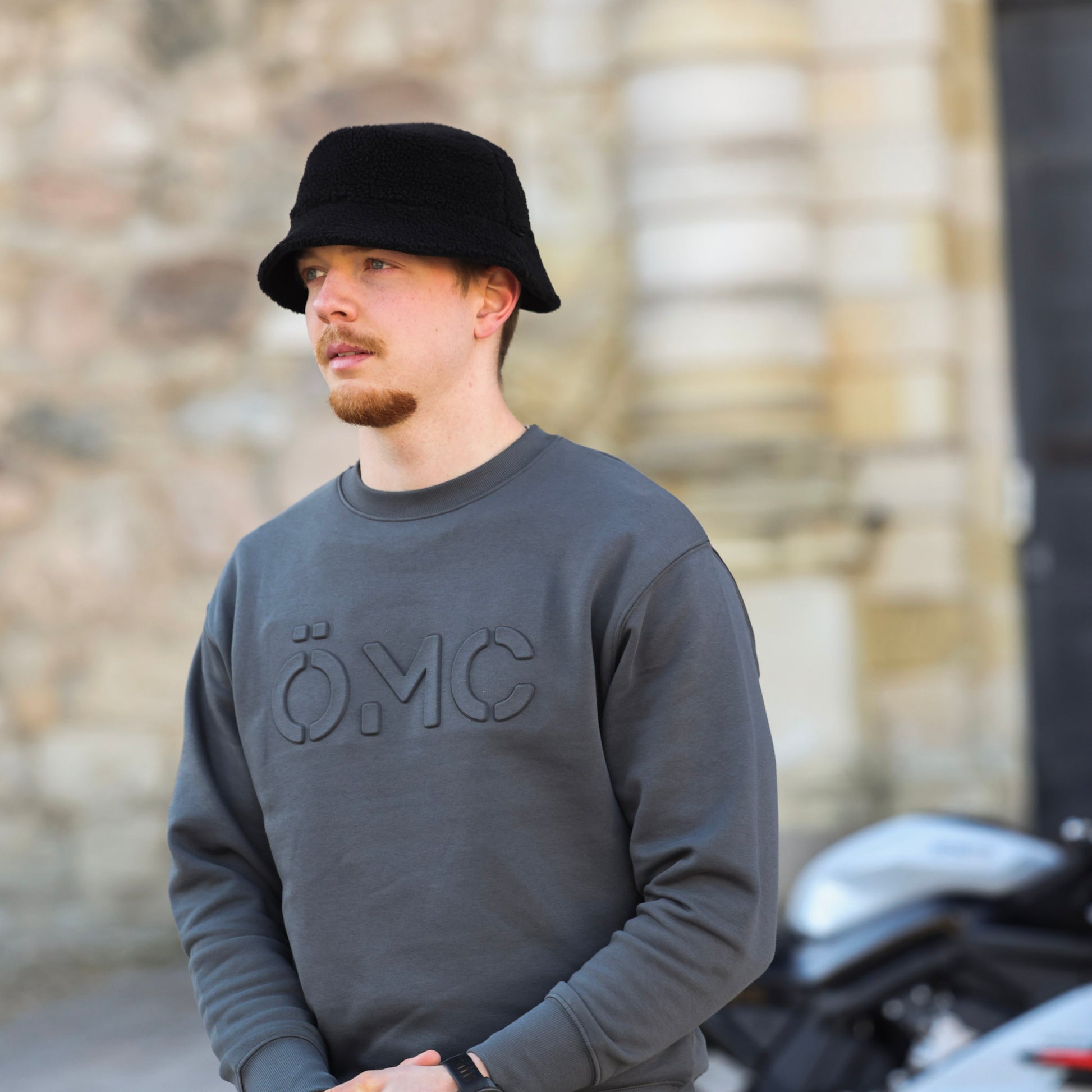 ÖMC Sweatshirt Skiffergrå/Grön - ÖREBRO MC SERVICE