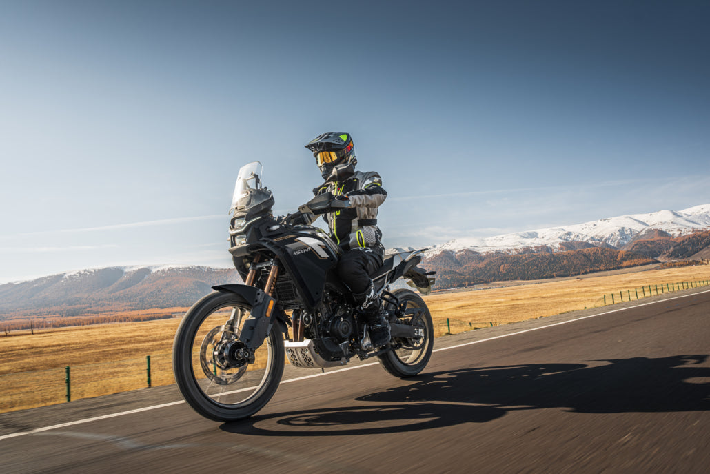 Ladda video: CFMOTO fortsätter att leverera spännande modeller inför 2026. Klicka här nedan för att se dem.