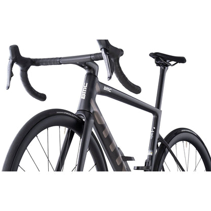 BMC Teammachine SLR 01 FOUR Landvägcykel 2026