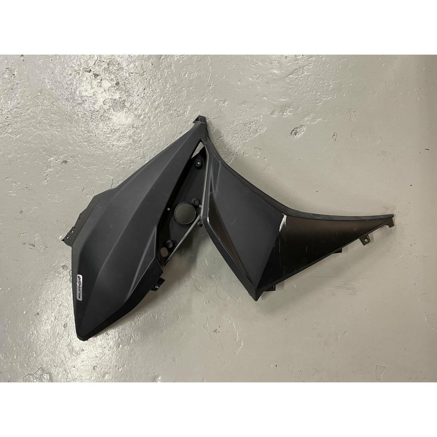 BEG Frontkåpa höger SYM JET 14